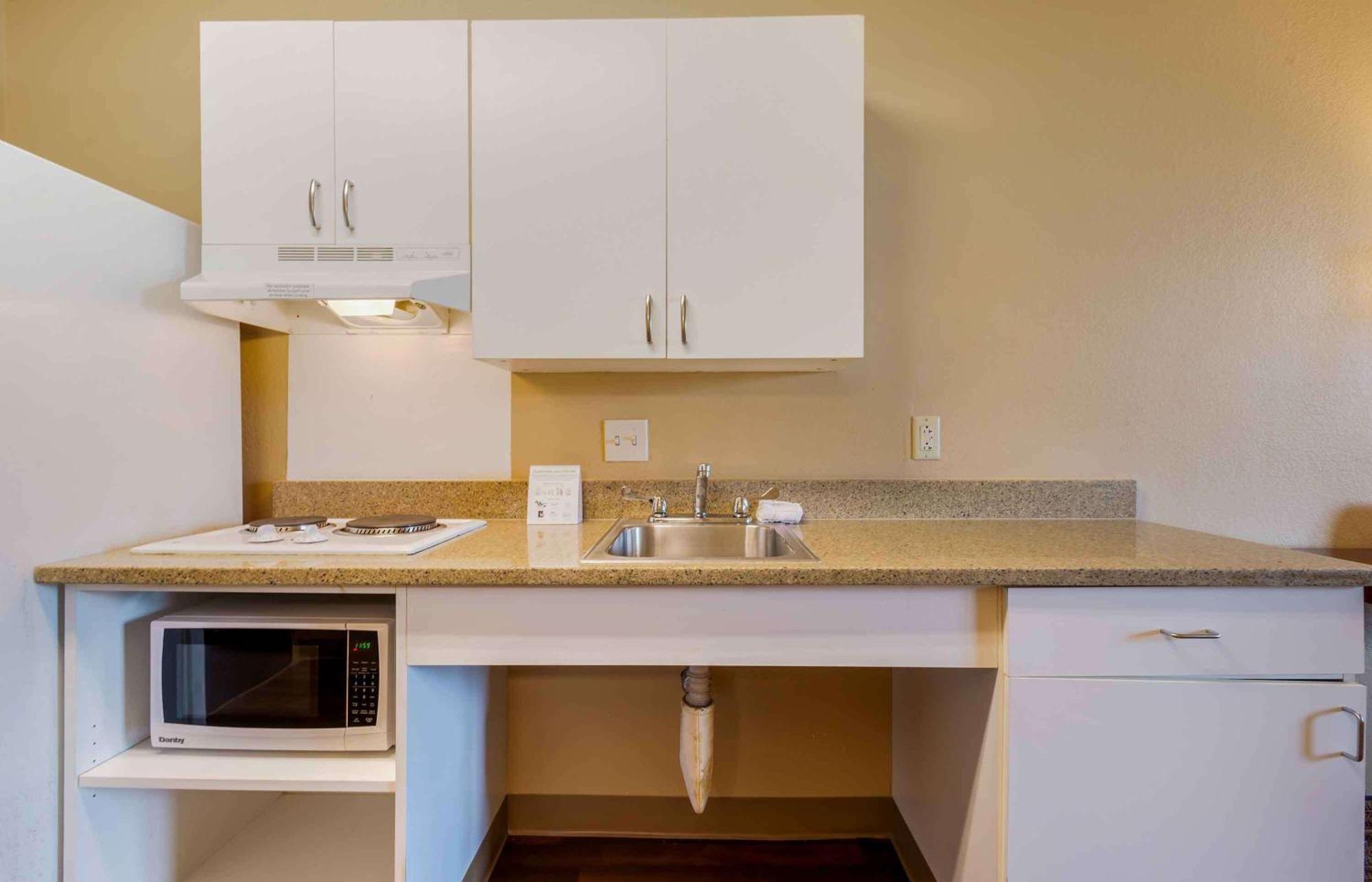 Extended Stay America Suites - Elizabeth - Newark Airport Esterno foto